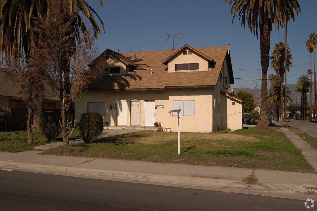 Foto del edificio - 360 W 9th St