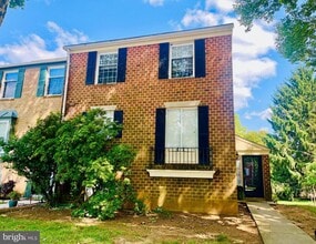 Building Photo - 1 Crotona Ct