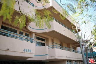 Building Photo - 4830 Elmwood Ave