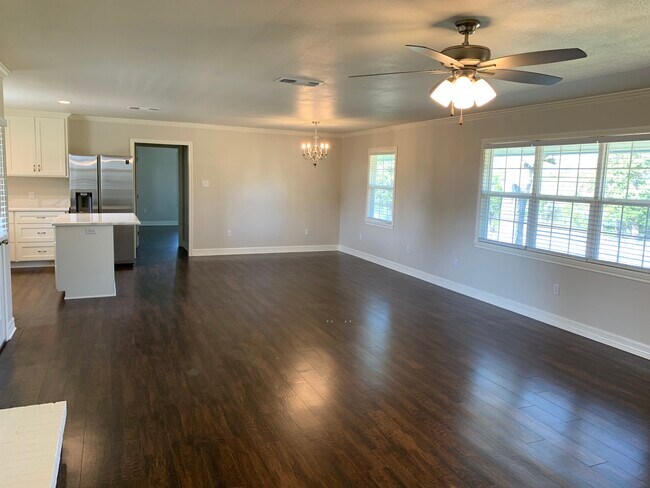 Foto del edificio - 1370 County Road 350