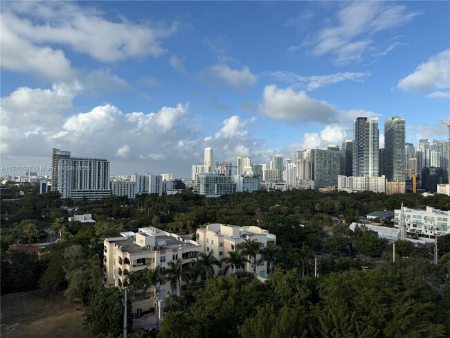 Foto del edificio - 1901 Brickell Ave