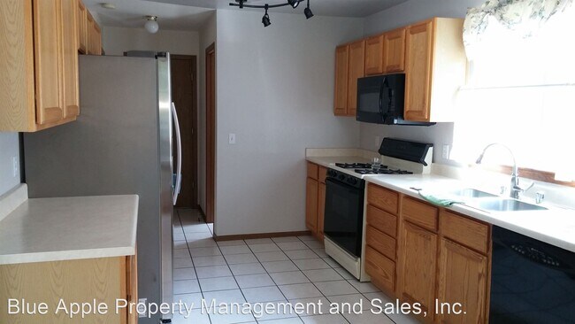 Building Photo - 3 br, 2.5 bath House - 11345 Haswell Dr