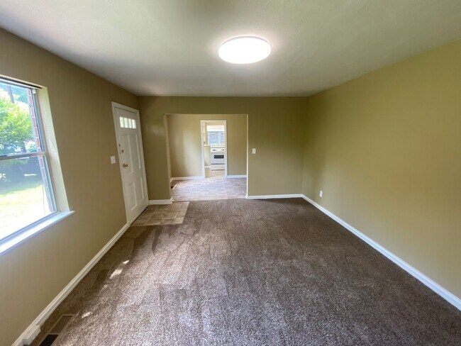 Building Photo - 3129 Baker Cir