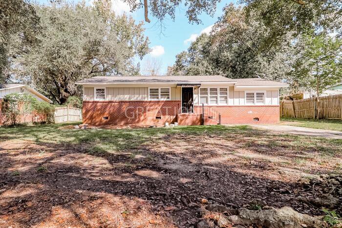 Primary Photo - 4533 Sentry St