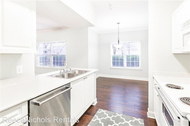 Building Photo - 11629 Tomahawk Creek Pkwy