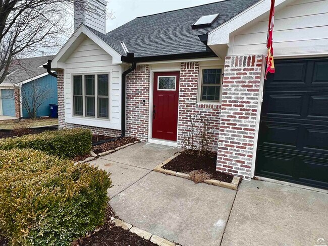 Building Photo - 2627 Prairie Elm Dr
