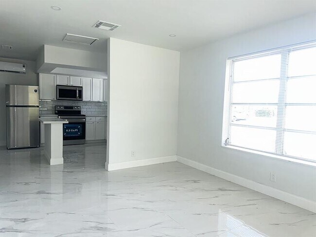 Foto del edificio - 425 SW 18th Ave