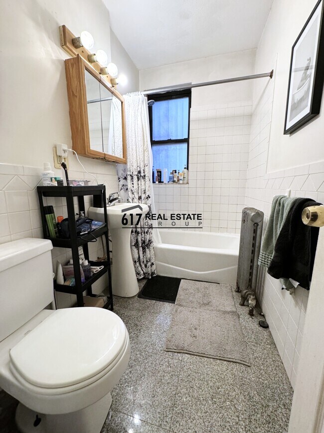 Foto del edificio - 17 Cummings Rd