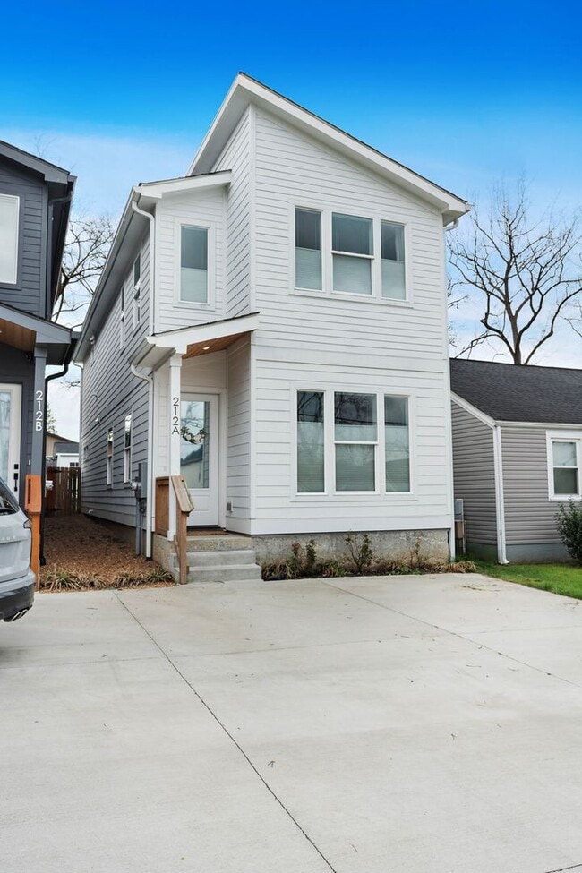 Foto del edificio - Stylish East Nashville Home with Open Layo...