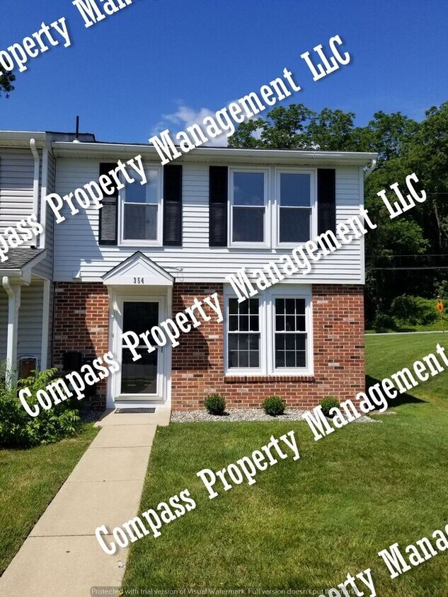 Primary Photo - $1,775 - 2 Bed, 2.5 Bath Townhome - Caln T...