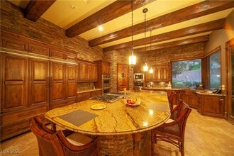 Building Photo - 514 Mandalay Ct