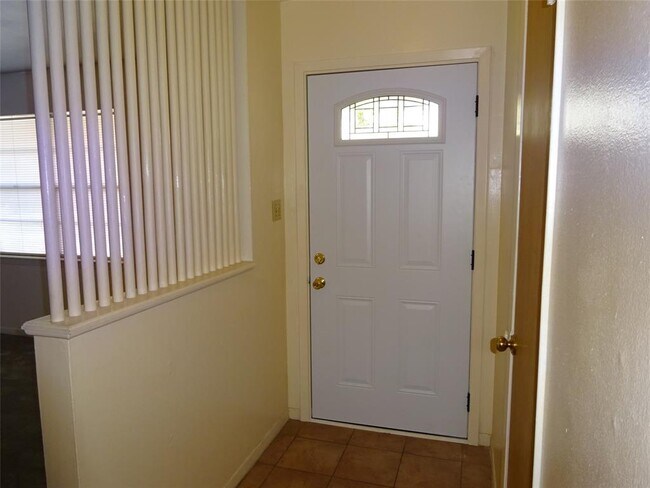 Building Photo - 311 Moss Hill Ln
