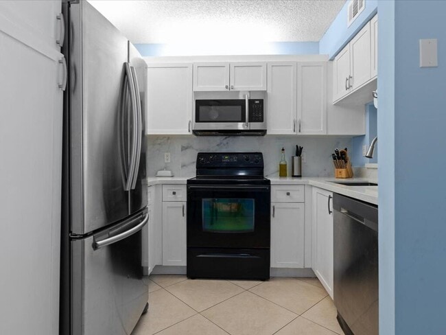 Foto del edificio - 5415 Verona Dr