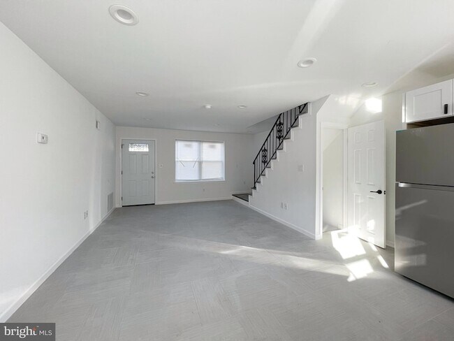 Foto del edificio - 3905 Claridge St
