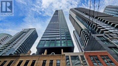 Building Photo - 327 King St W