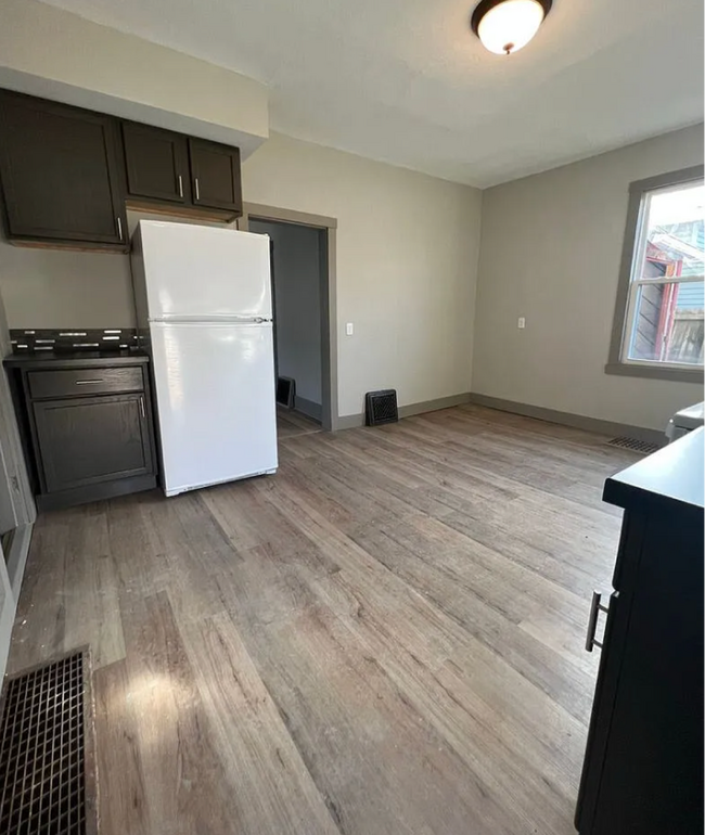 Foto del edificio - 1025-1027 Redfield