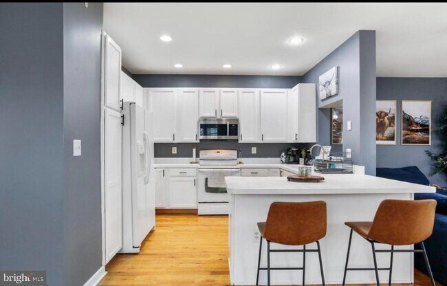 Foto del edificio - 826 Colley Block Rd