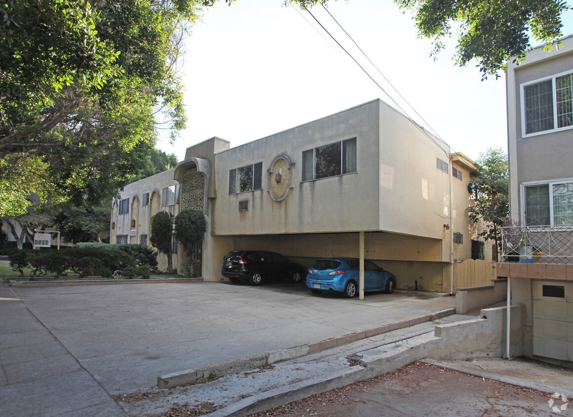 Building Photo - 4804 Franklin Ave