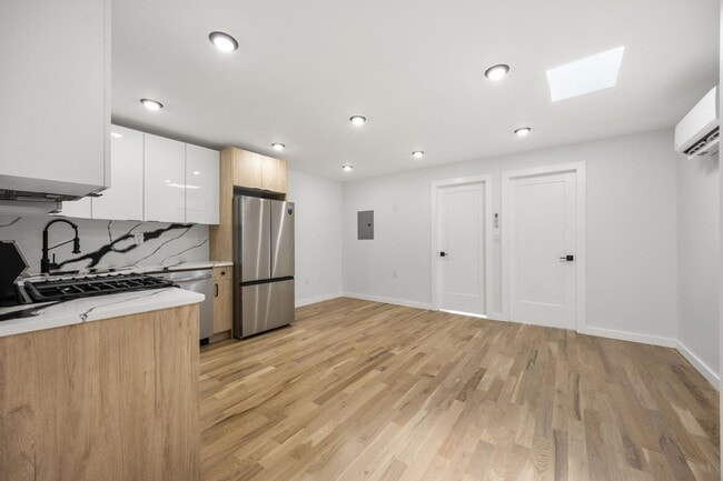 Building Photo - 294 Hoboken Ave