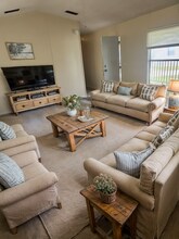 Building Photo - 775 Steele Rd