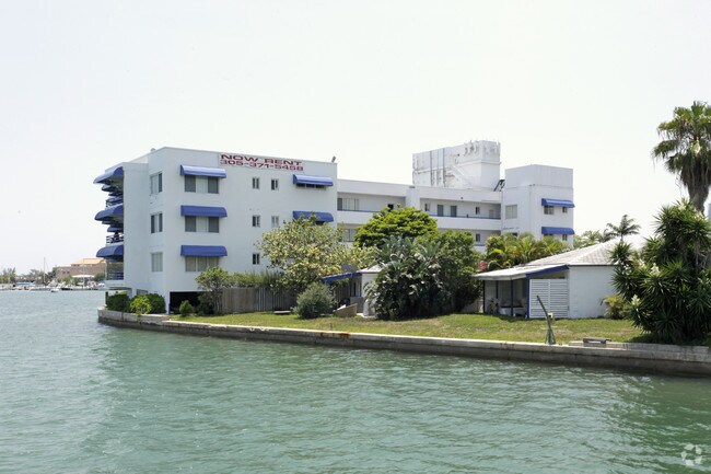 Foto del edificio - Venetian Isle Apartments