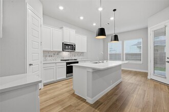 Building Photo - 719 Sandy Bay Ln