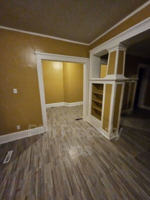 Foto del edificio - 1700 W Meinecke Ave