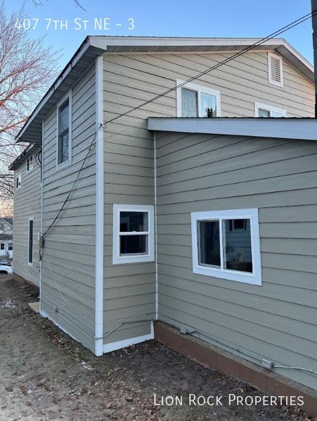 Foto principal - 407 7th St NE