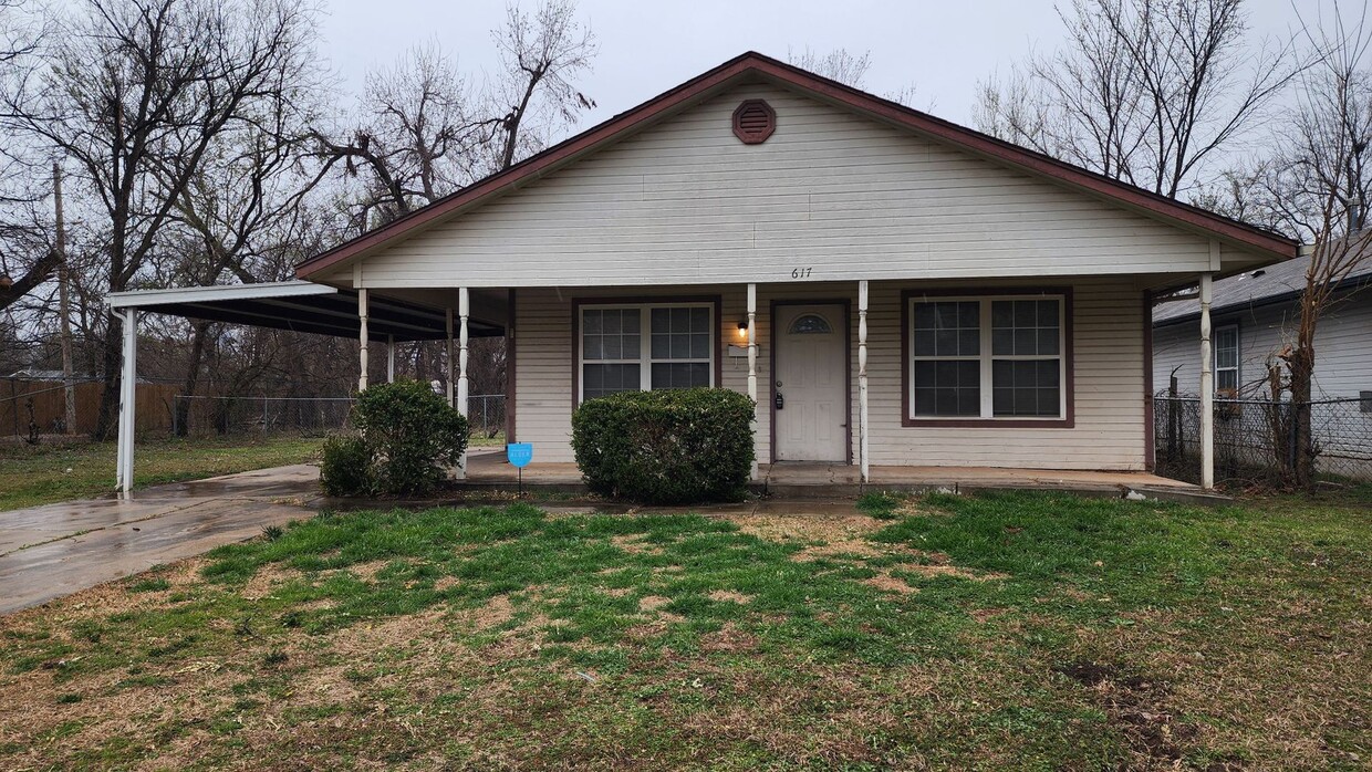 Primary Photo - 3 Bed 1 Bath in OKC!