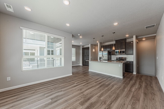 Building Photo - 10653 Columbite Hts