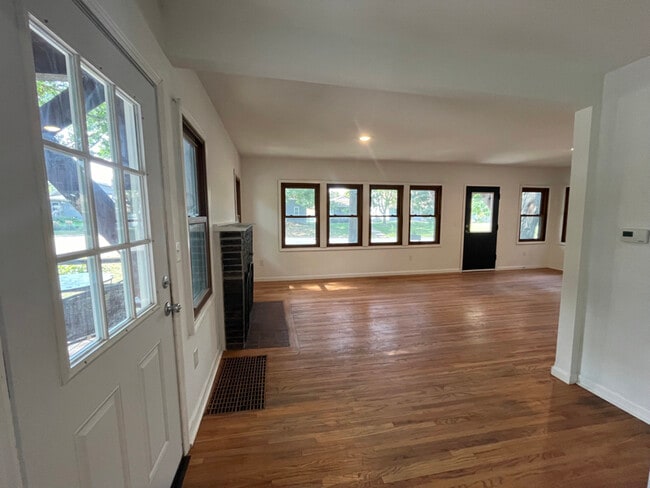 Building Photo - 3500 Kyle Ave N