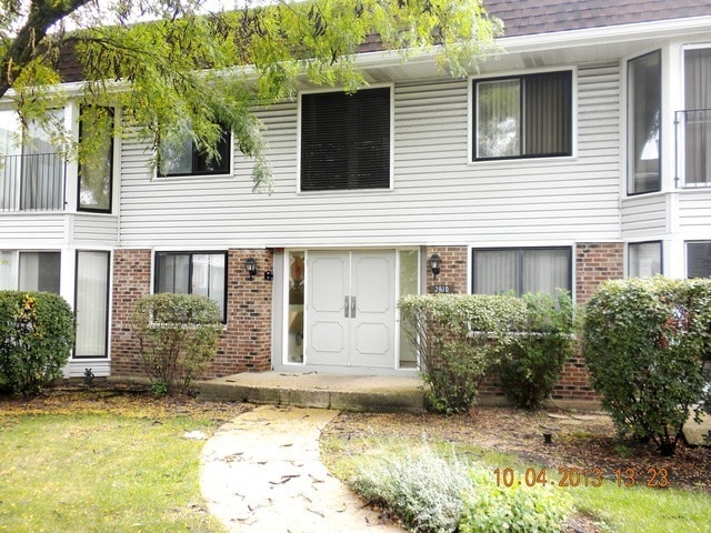 Building Photo - 2810 Mitchell Dr