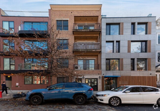 Foto del edificio - 114 India St