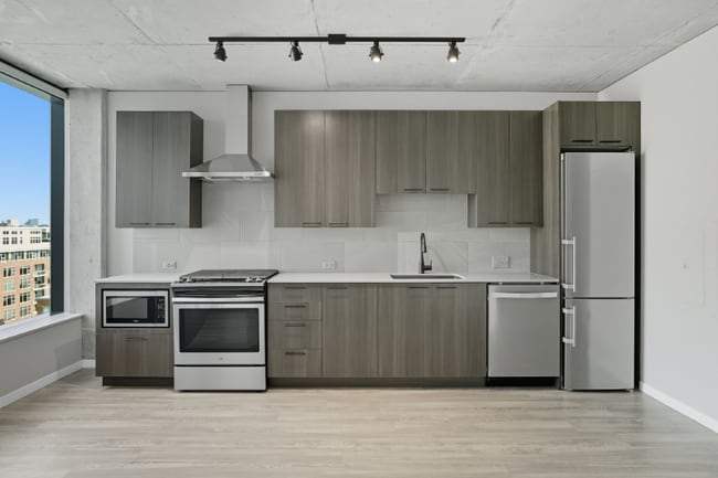 Photo - 950 W Washington Blvd Apartment