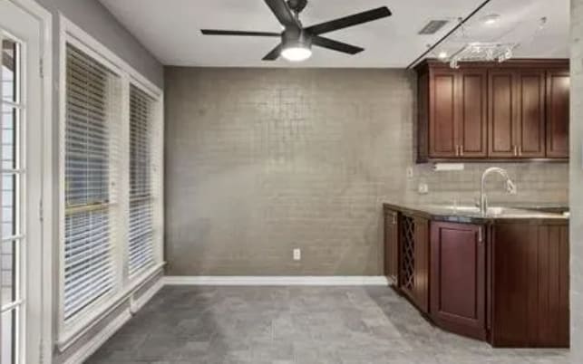 Building Photo - 4067 Beltway-22501