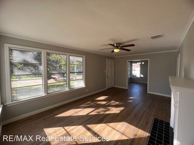 Foto del edificio - 3 br, 1 bath House - 118 East Elmwood