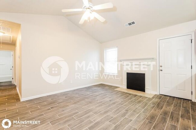 Building Photo - 4001 Alderwoods Dr