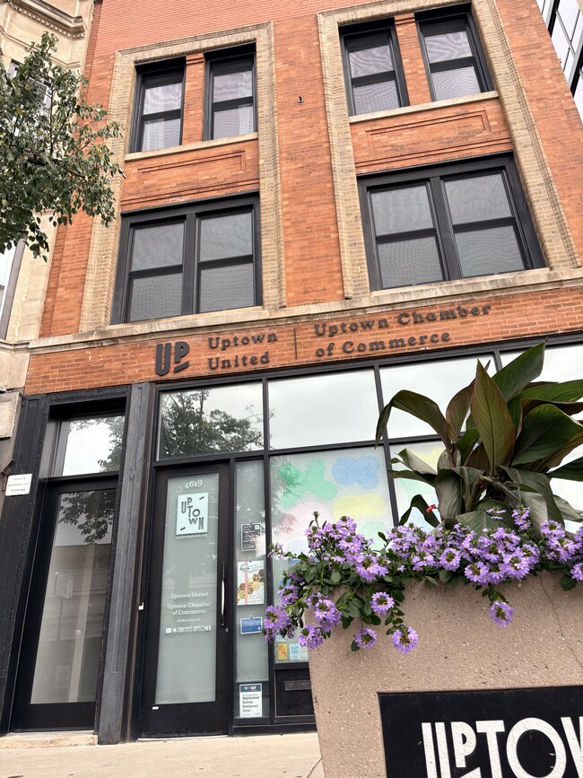 Great Location Newly Renovated - 4619 N Broadway St (Chicago, IL) Apartments