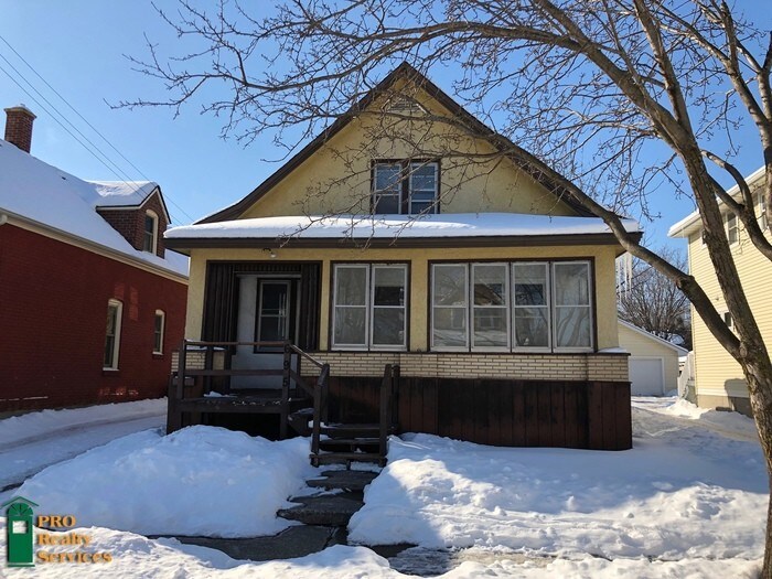 Foto principal - 695 S Canton St