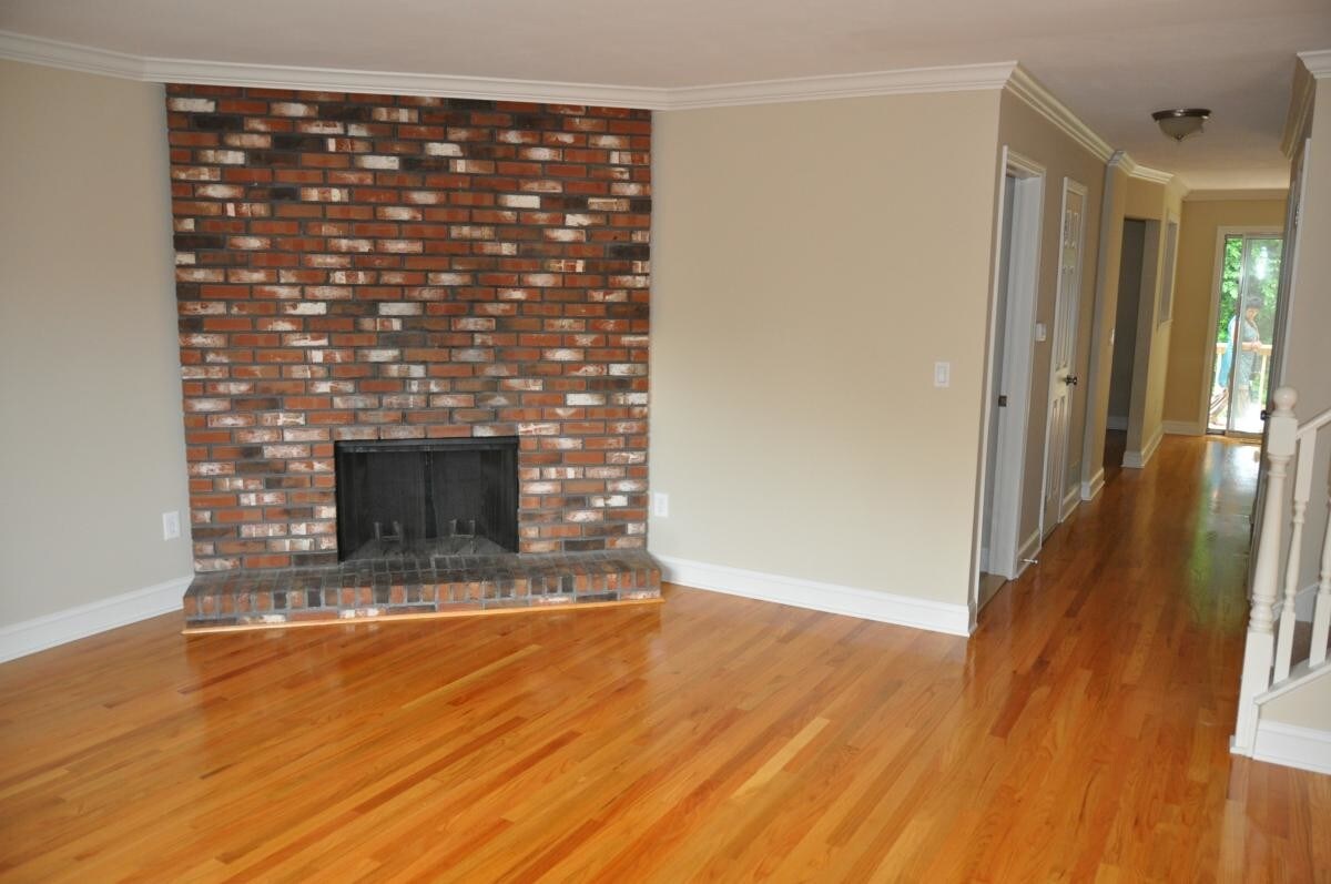 10 Eagle Rock Hill, Bethel, CT 06801 Townhome Rentals in Bethel CT