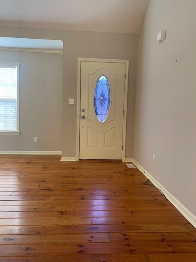 Foto del edificio - 305 Towbridge Ln