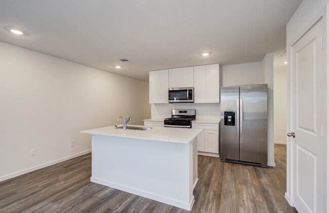 Building Photo - 3012 Dylan Skyland Dr
