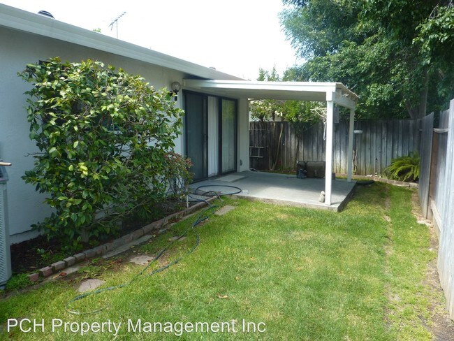 Building Photo - 3 br, 2 bath House - 6613 Mercedes Avenue