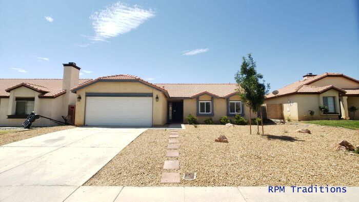 Foto principal - 3 + 2 in Rosamond!