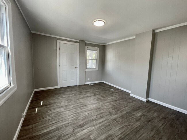Foto del edificio - Update 2 Bedroom Home in Millville NJ FOR ...