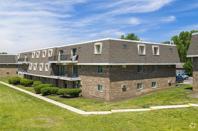 Building Photo - Aspen Ridge