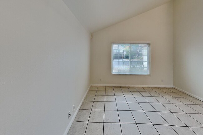 Foto del edificio - 2331 Sweetwater Dr