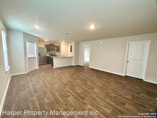 Building Photo - 3 br, 2 bath House - 9922 Yellow Lake