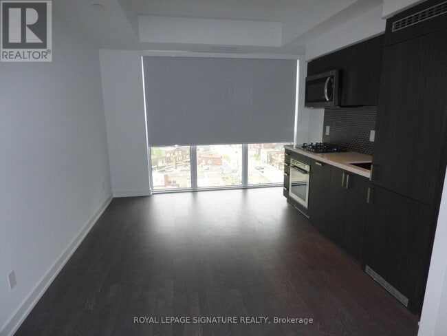 Building Photo - 501 St Clair Ave W