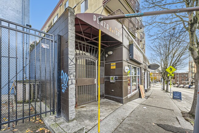 Building Photo - 1711 E Olive Wy